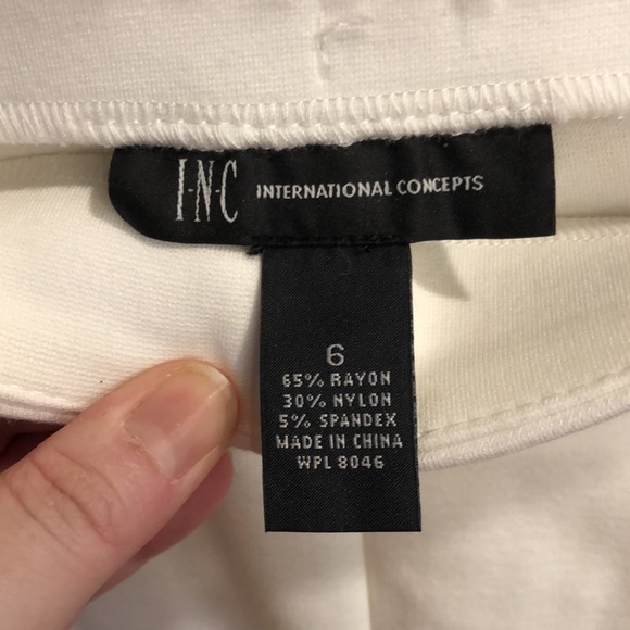 INC Pants with decorative side zippers - Picture 5 of 6